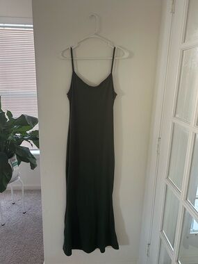 Women's Dark Green Bodycon Dress | GUC ✨